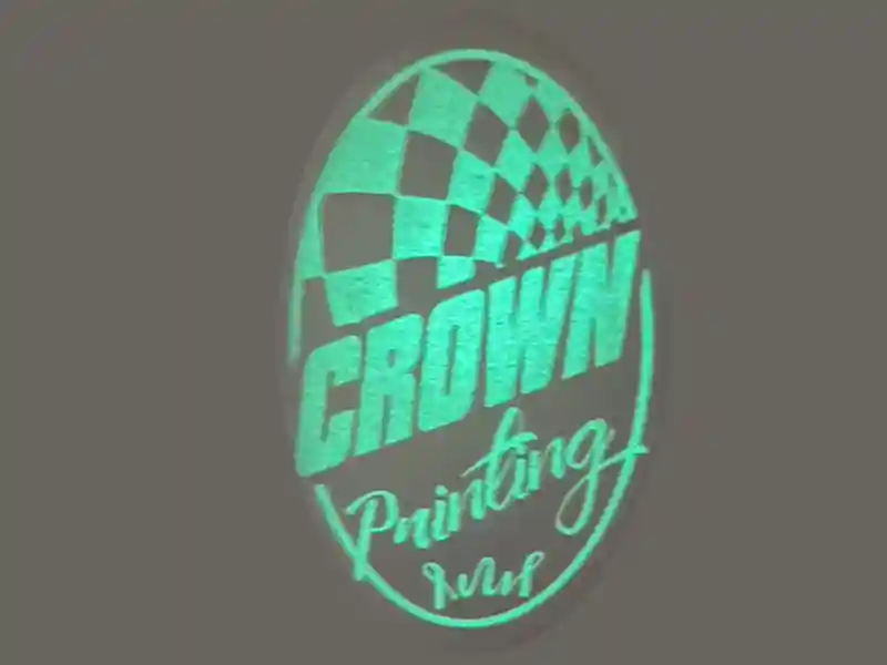 暗闇で光るステッカー