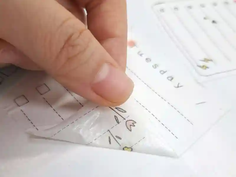 Pegatina sin residuos